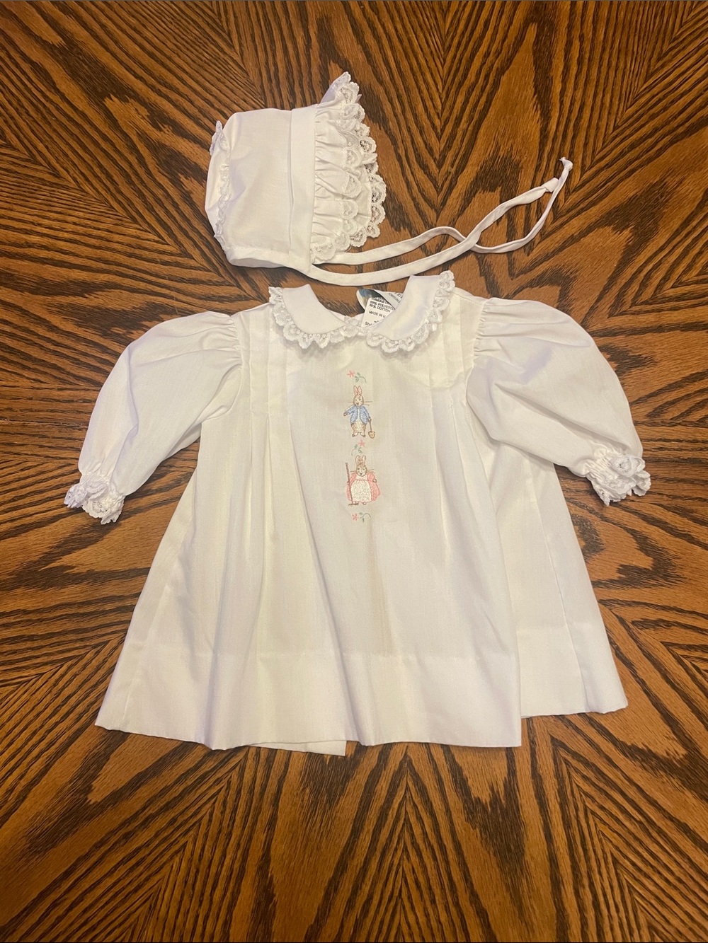Vintage Beatrix Potter White Dress and Bonnet Size 0-3 Months